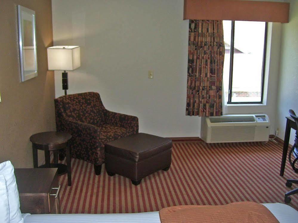 Americas Best Value Inn&Suites Bastrop Extérieur photo